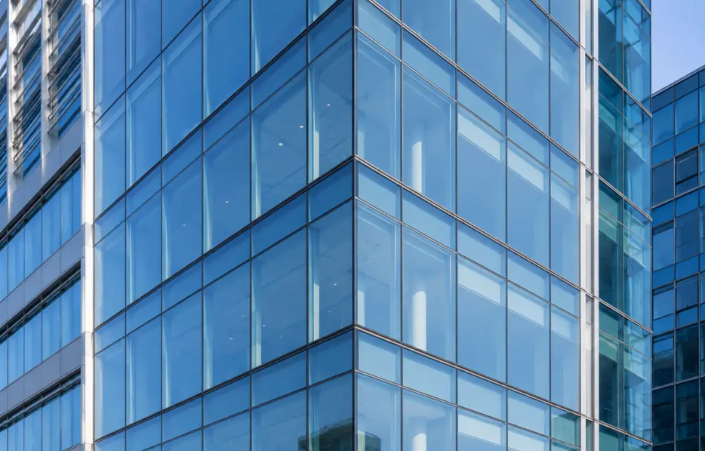 Curtain Walling UK: 7 Benefits for Modern Commercial Buildings